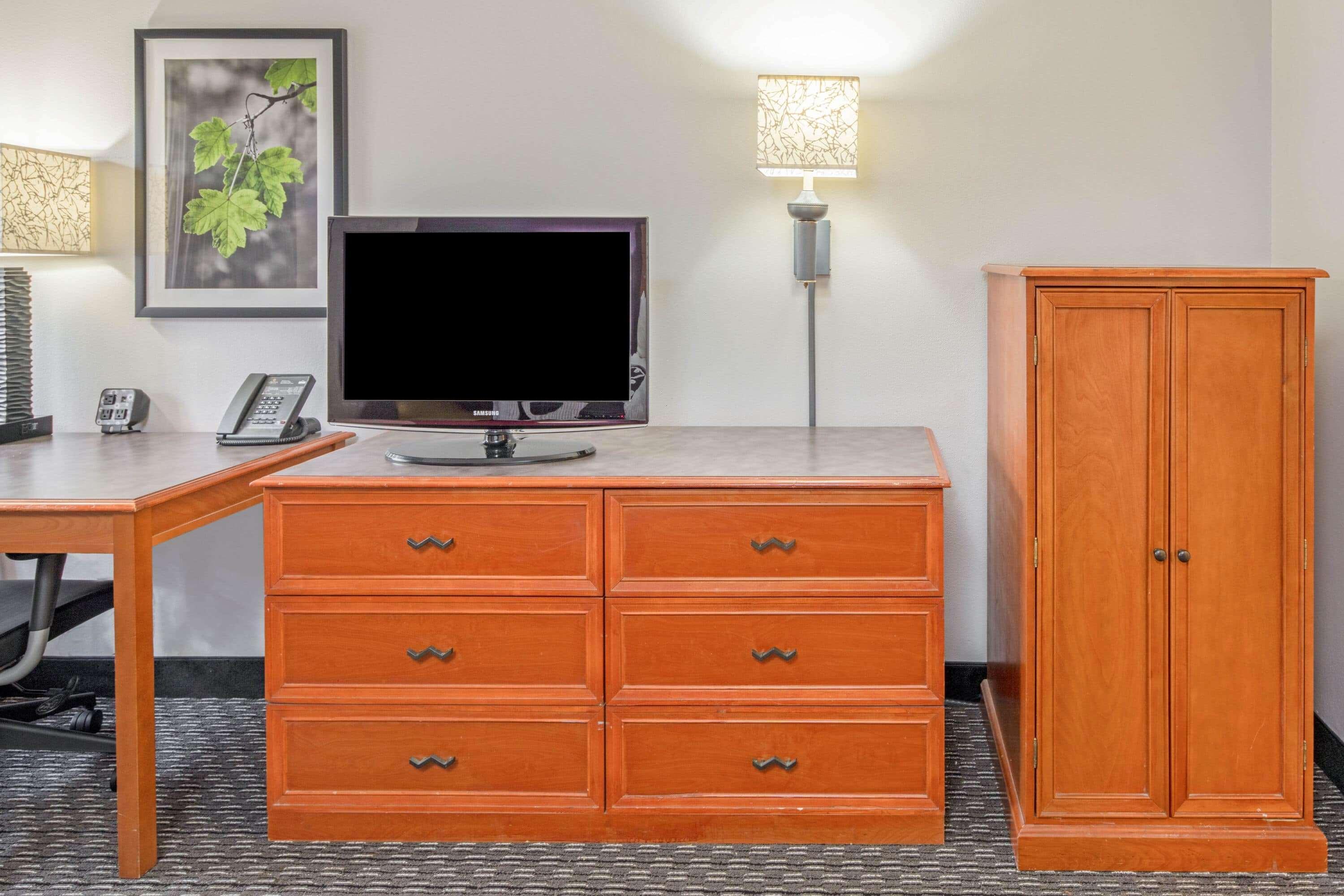La Quinta By Wyndham Siegen Lane Hotel